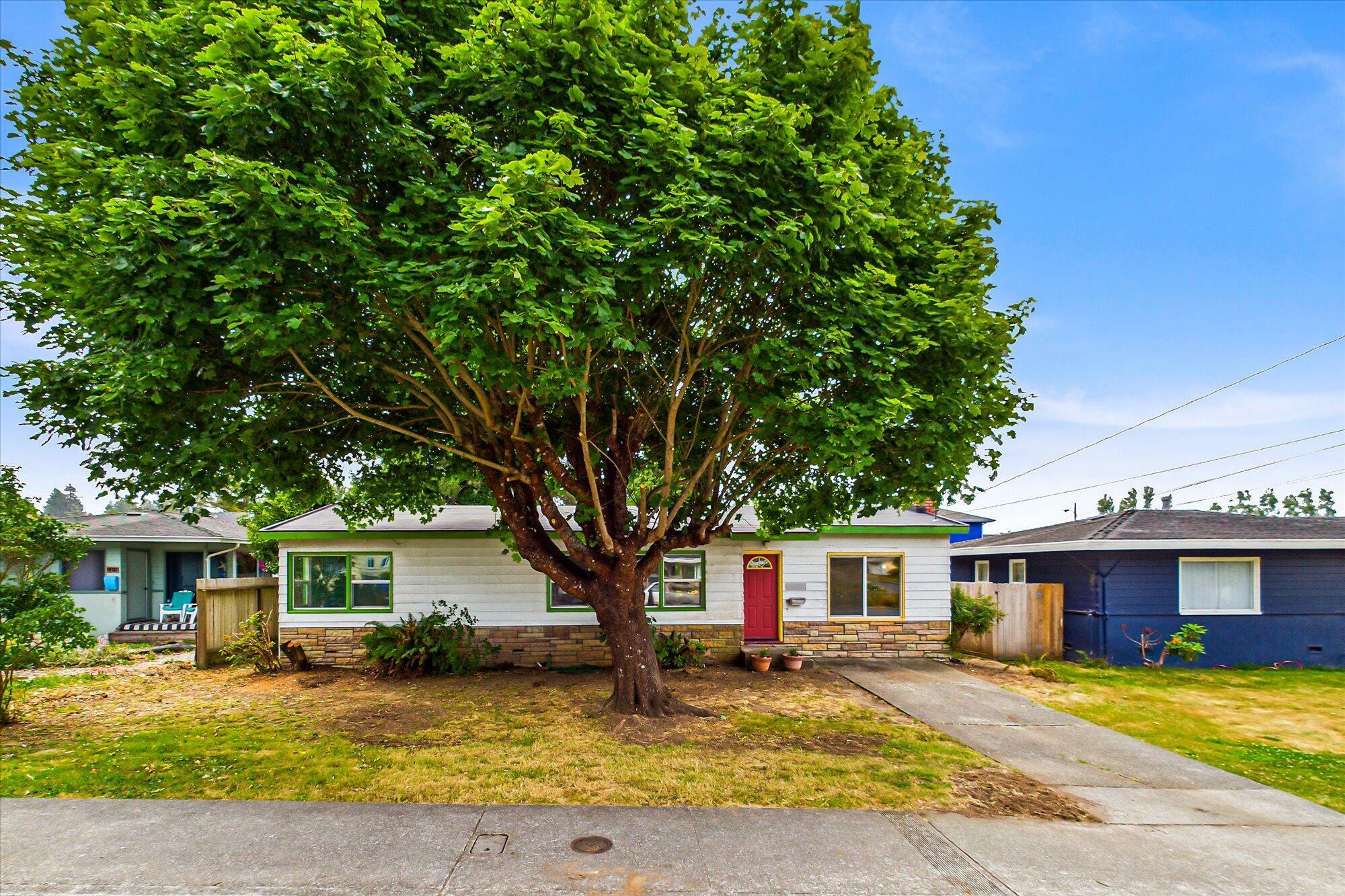Property Photo:  1139 Buttermilk Lane  CA 95521 