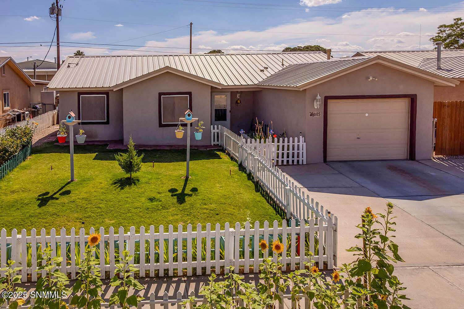 Property Photo:  605 Vista Del Sol Place  NM 88007 