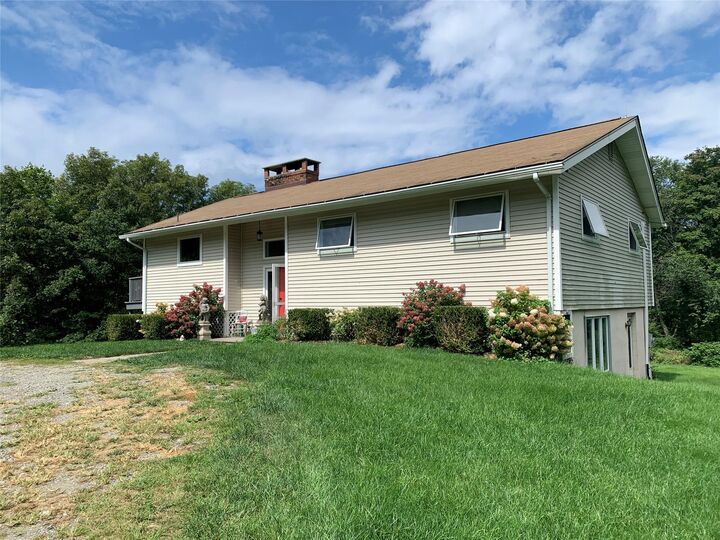 Property Photo: 860 Hunns Lake NY 12581