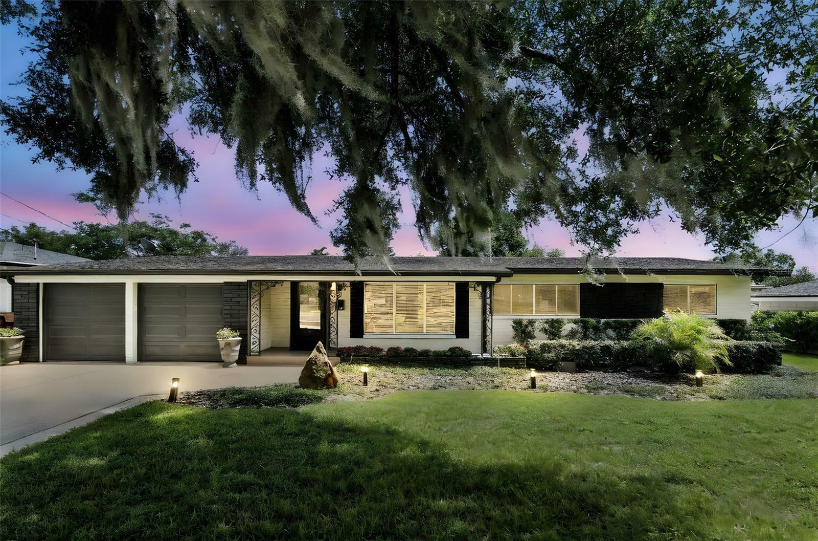 Property Photo:  100 W New Hampshire Street  FL 32804 