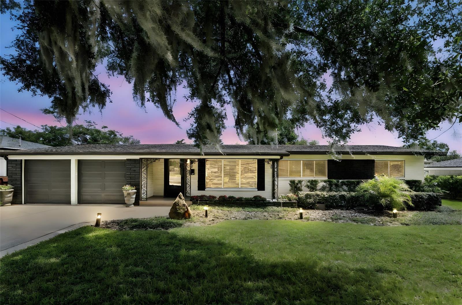 Property Photo: 100 W New Hampshire Street FL 32804