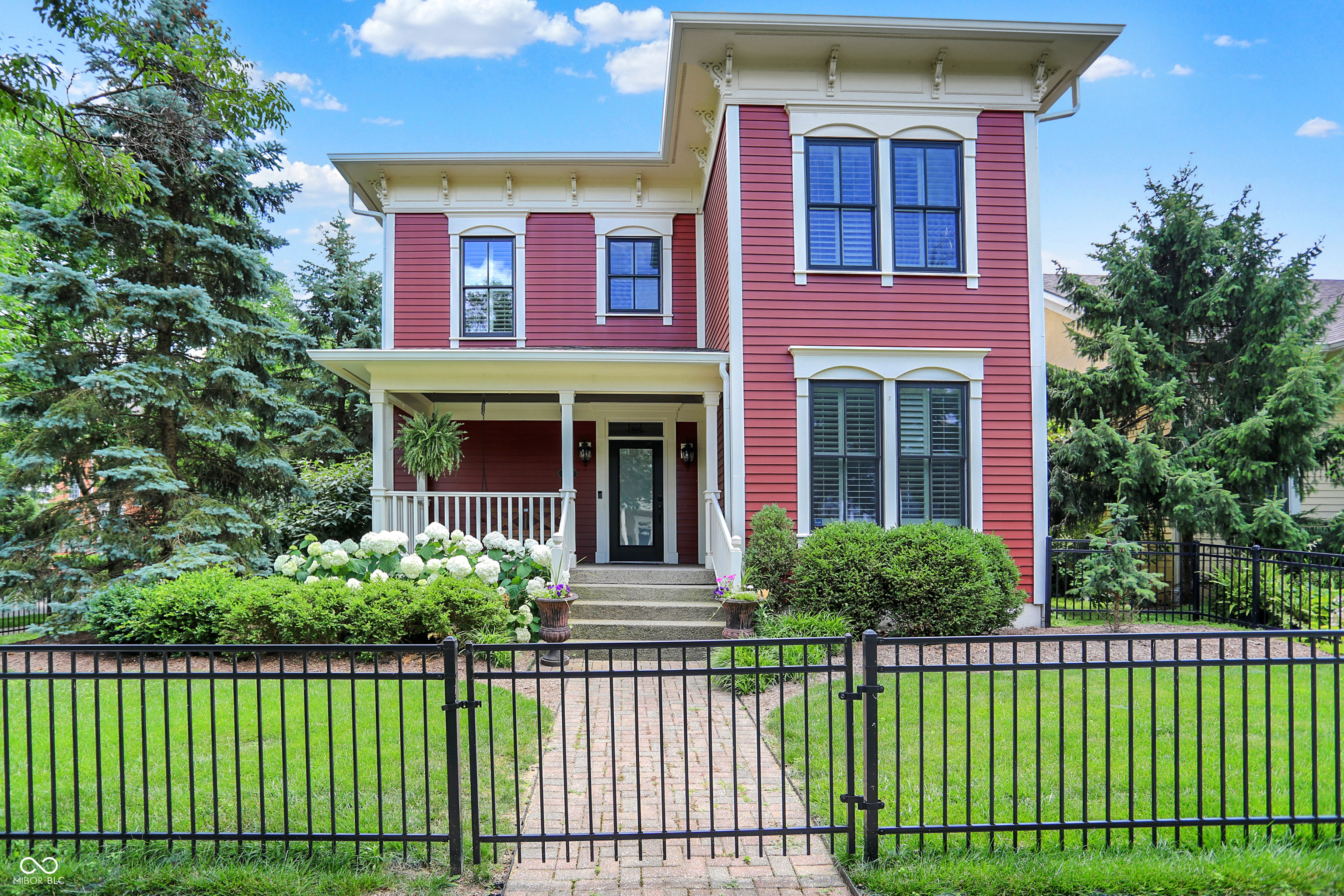Property Photo:  2263 Glebe Street  IN 46032 