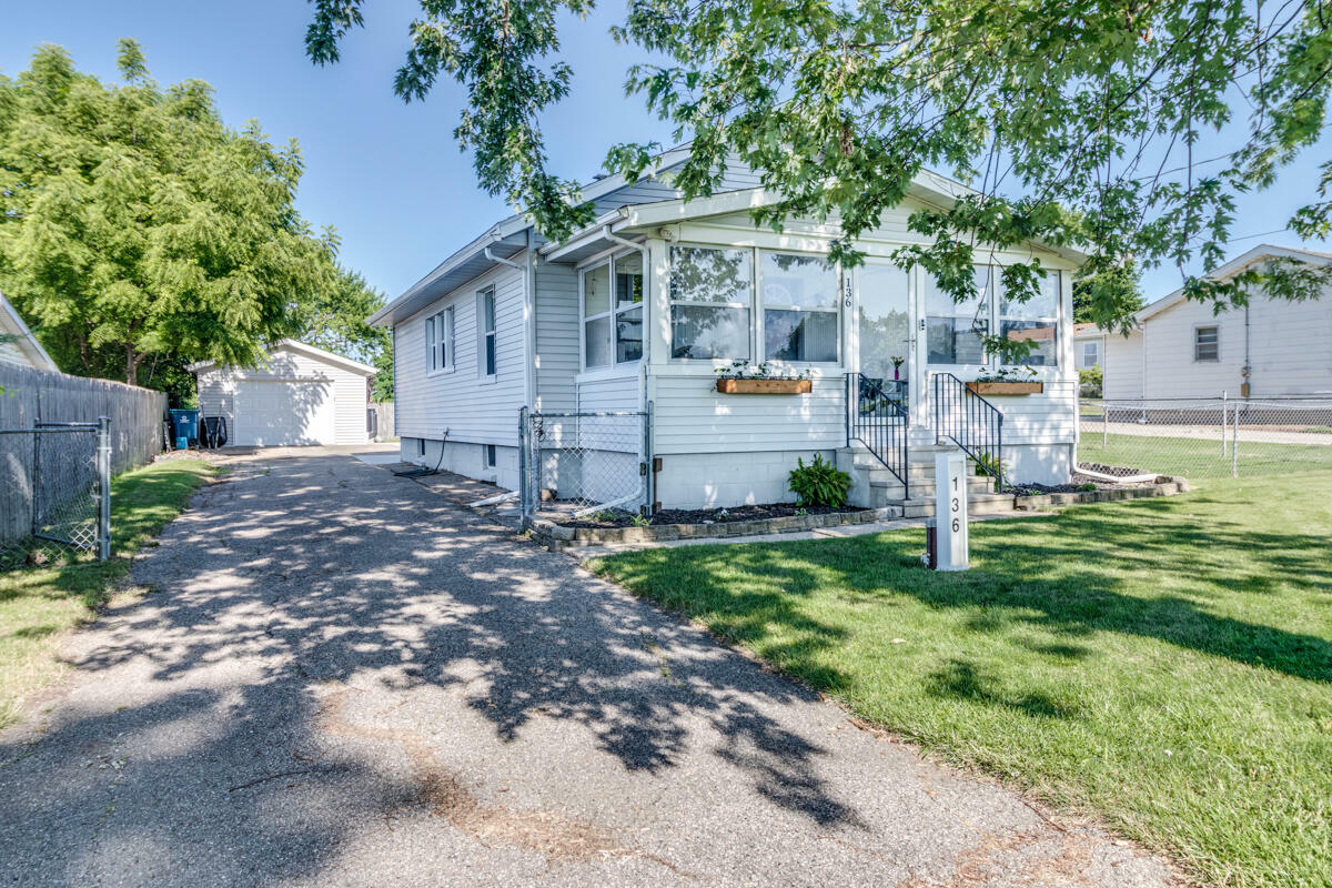 Property Photo: 136 S 30th Street MI 49015