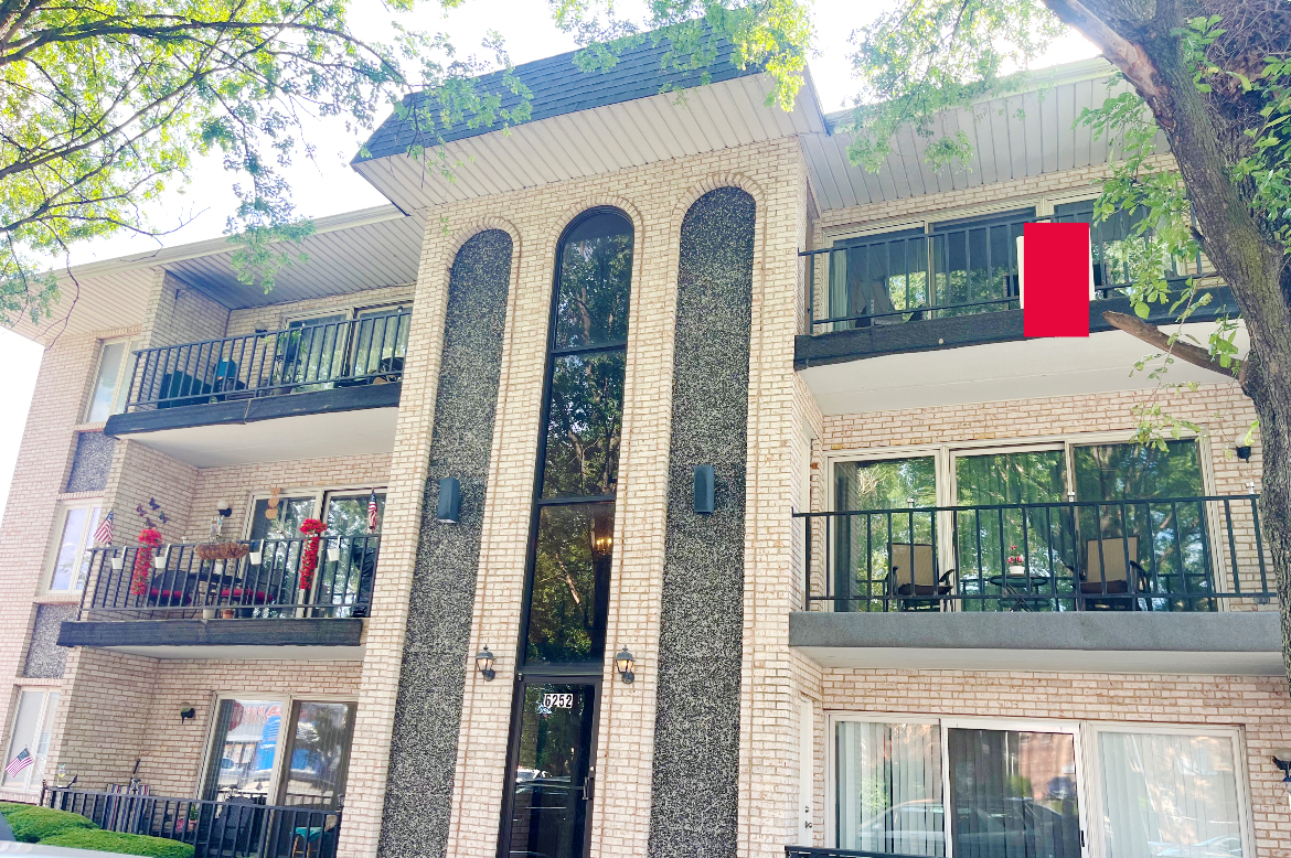 Property Photo:  6252 S Mason Avenue 3B  IL 60638 