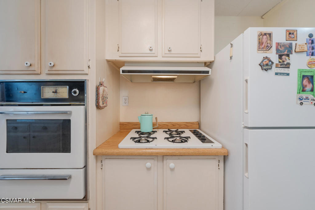 Property Photo:  5150 Los Angeles Avenue 90  CA 93063 