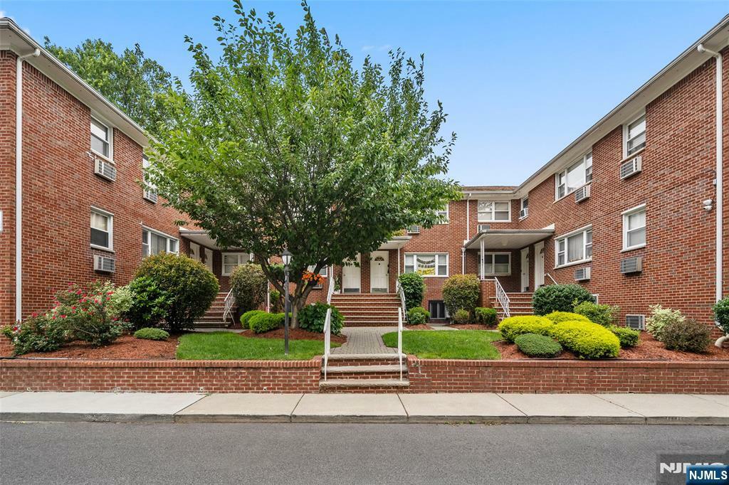 201 Oakdene Place C00e2  Cliffside Park NJ 07010 photo