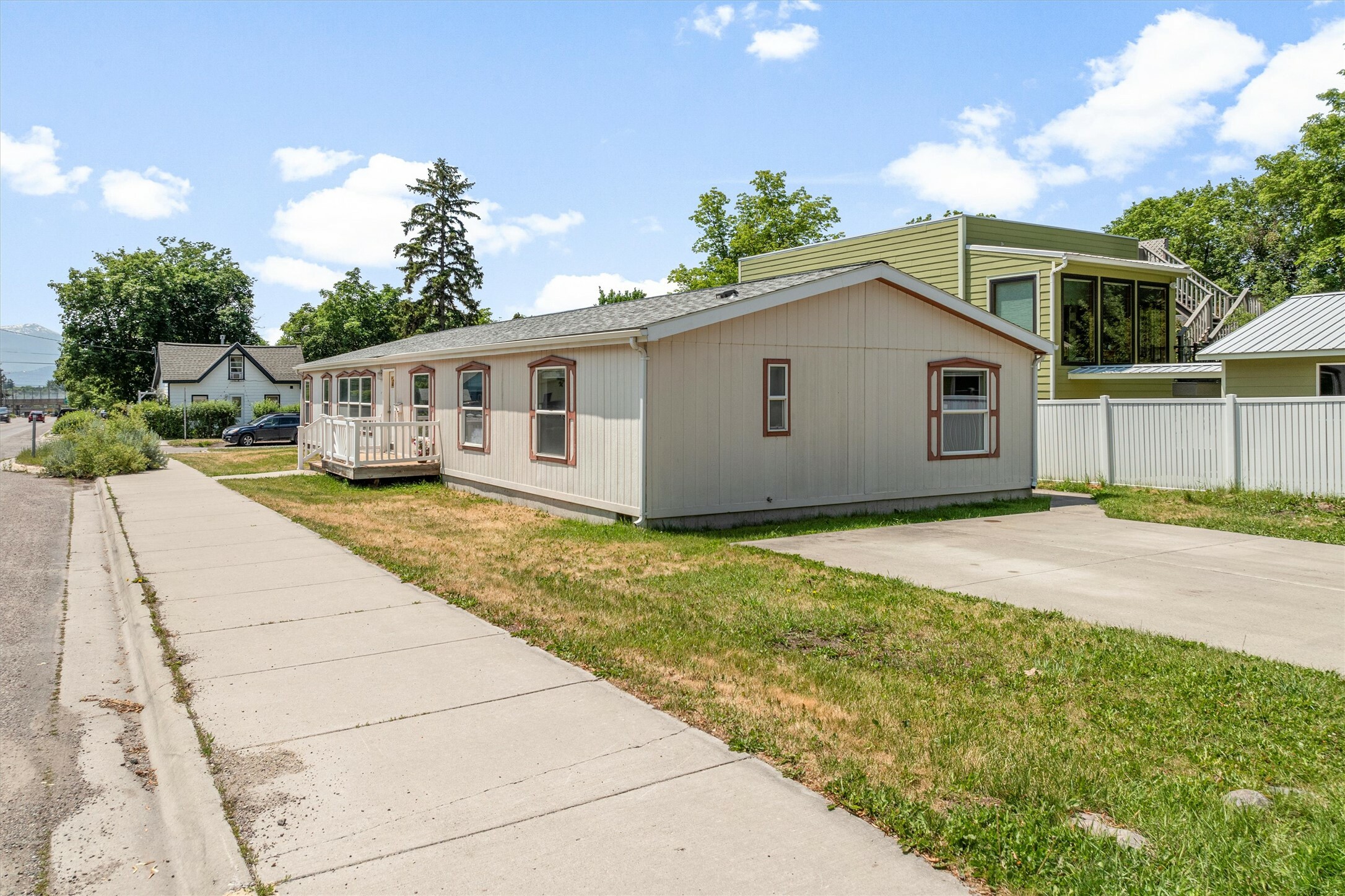 Property Photo: 838 Locust Street MT 59802