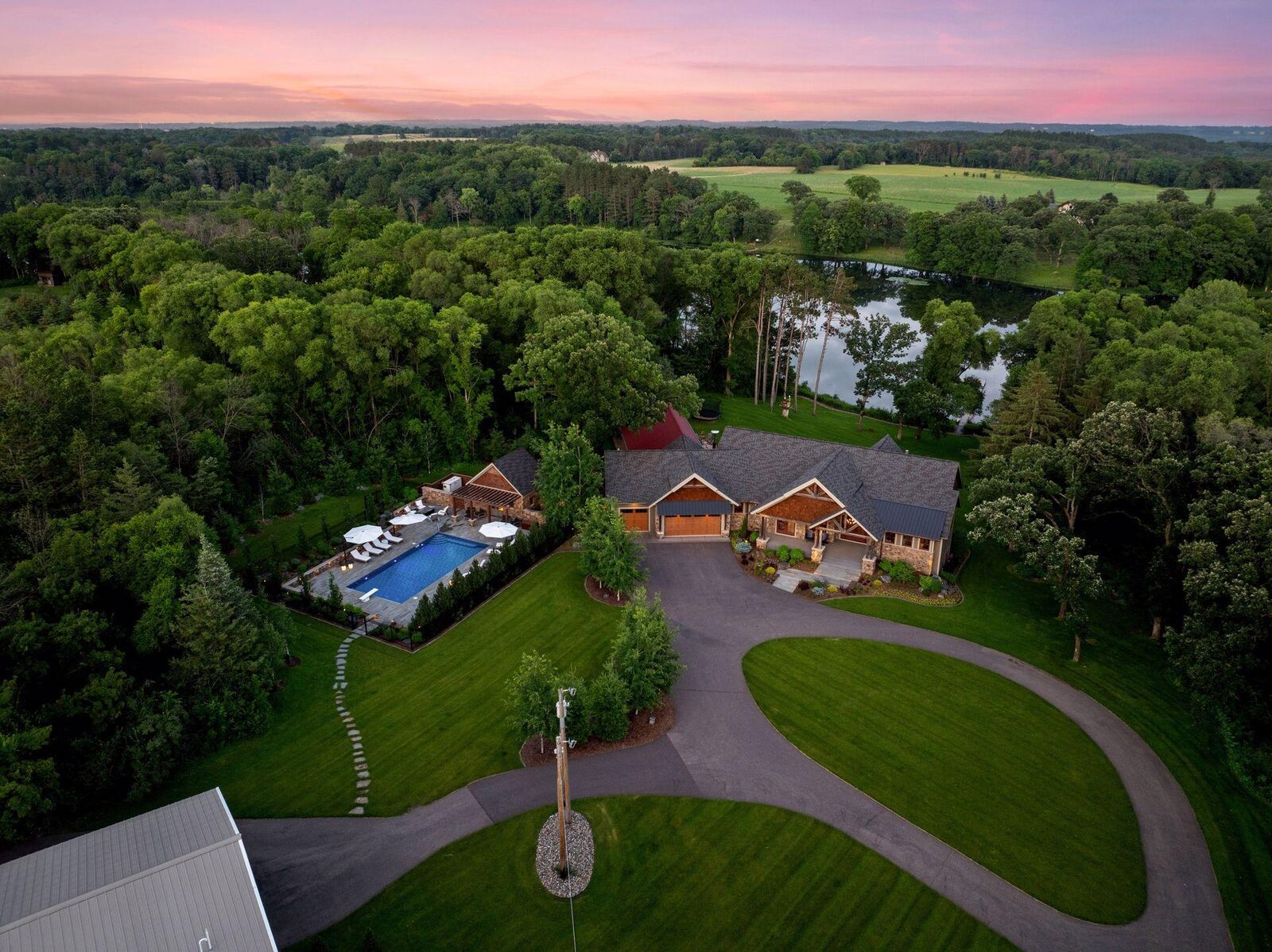 Property Photo:  1099 Indian Trail S  MN 55001 