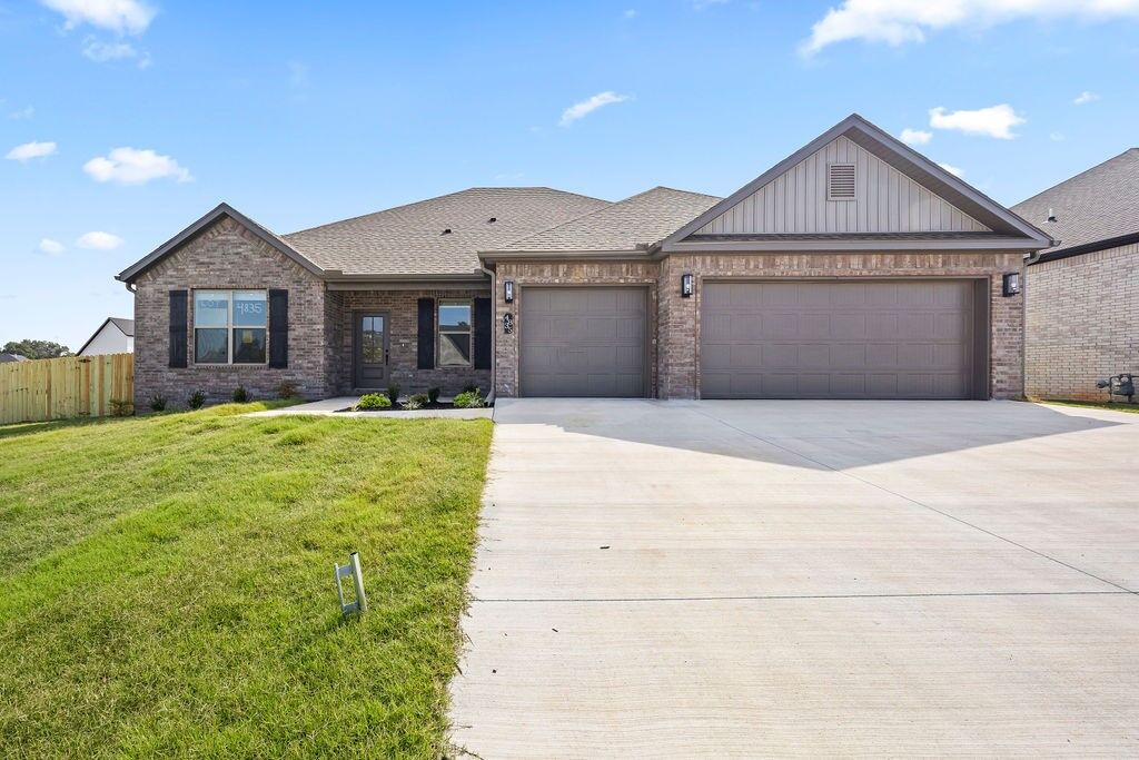 Property Photo: 4835 Cowboy Street AR 72762