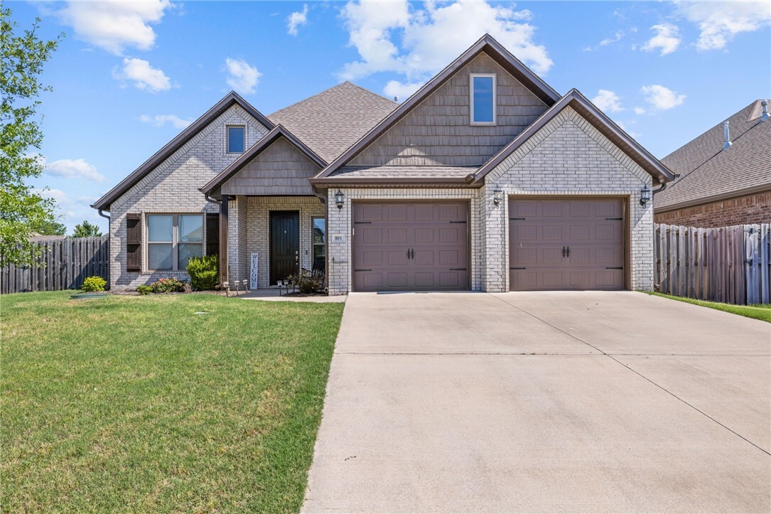 Property Photo: 801 Bellmara Circle AR 72718