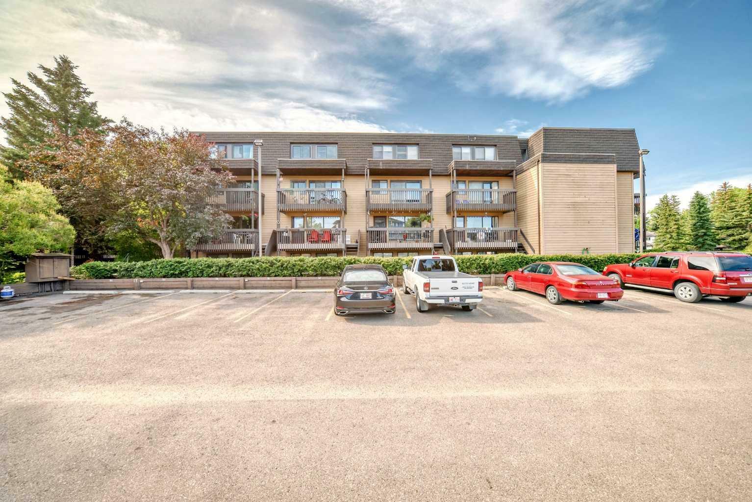 Property Photo: 3519 49 Street NW 68 AB T3A 2C7