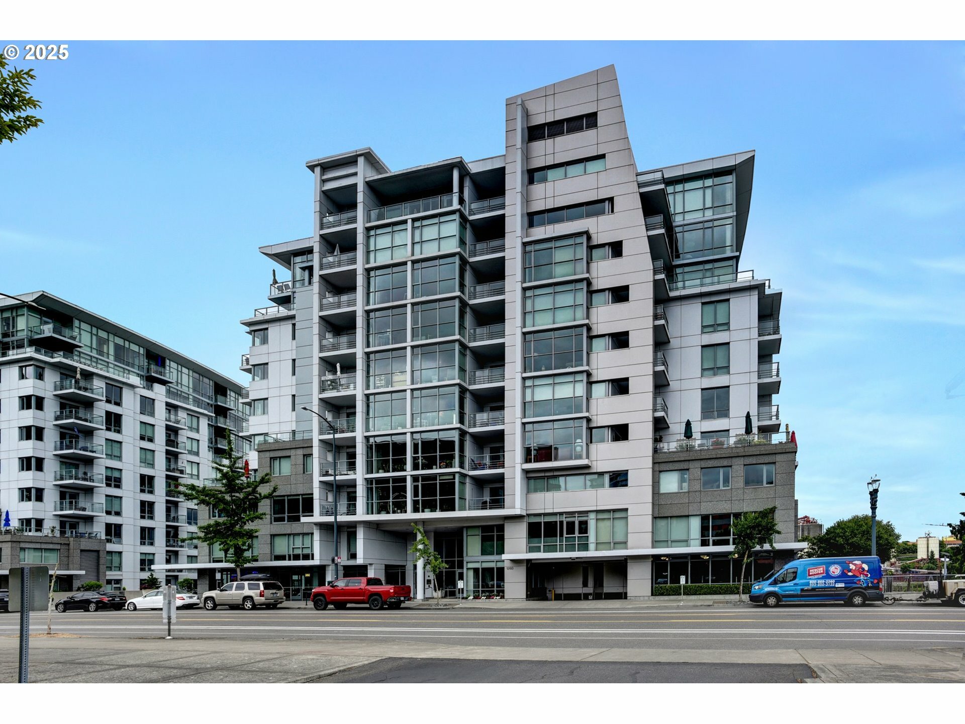 Property Photo:  1260 NW Naito Pkwy 103  OR 97209 