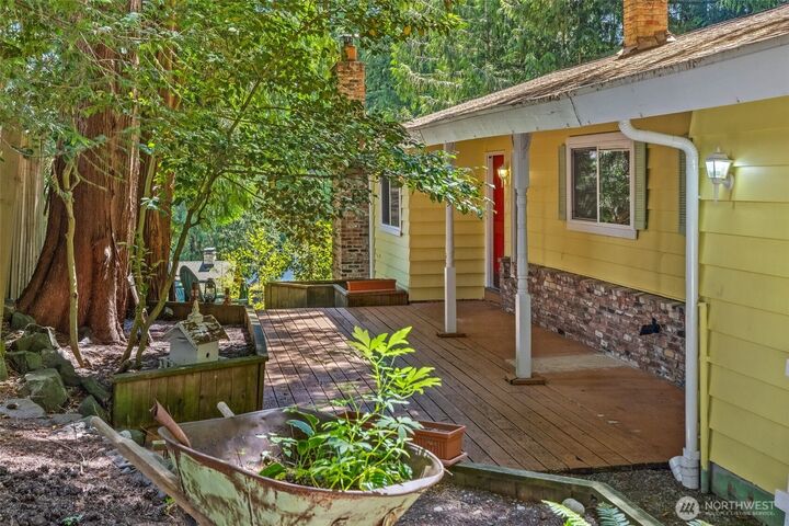 Property Photo:  17972  West Spring Lake Drive SE  WA 98058 