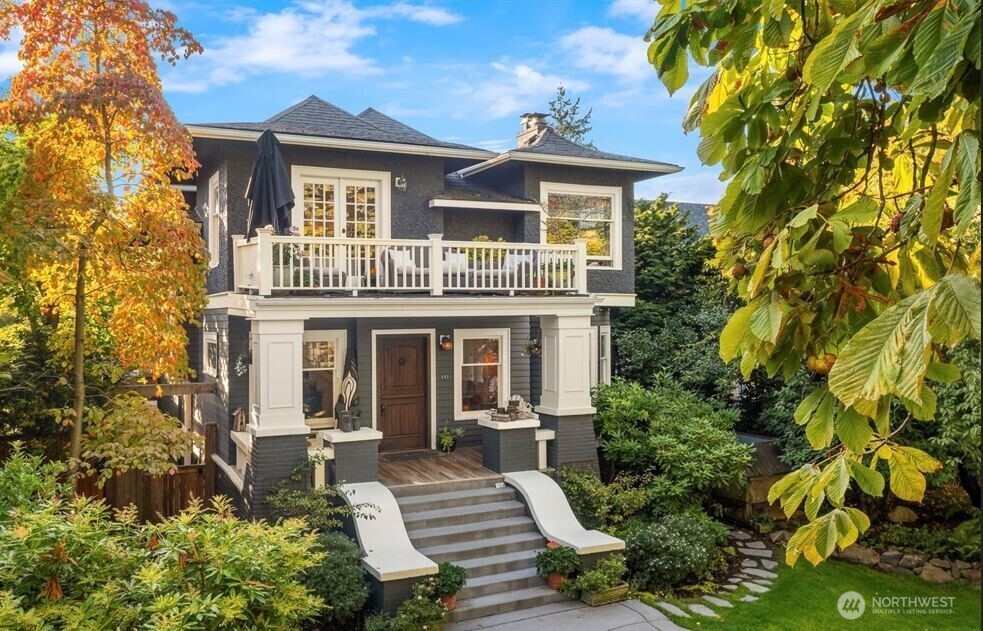 Property Photo: 163 McGraw Place WA 98109