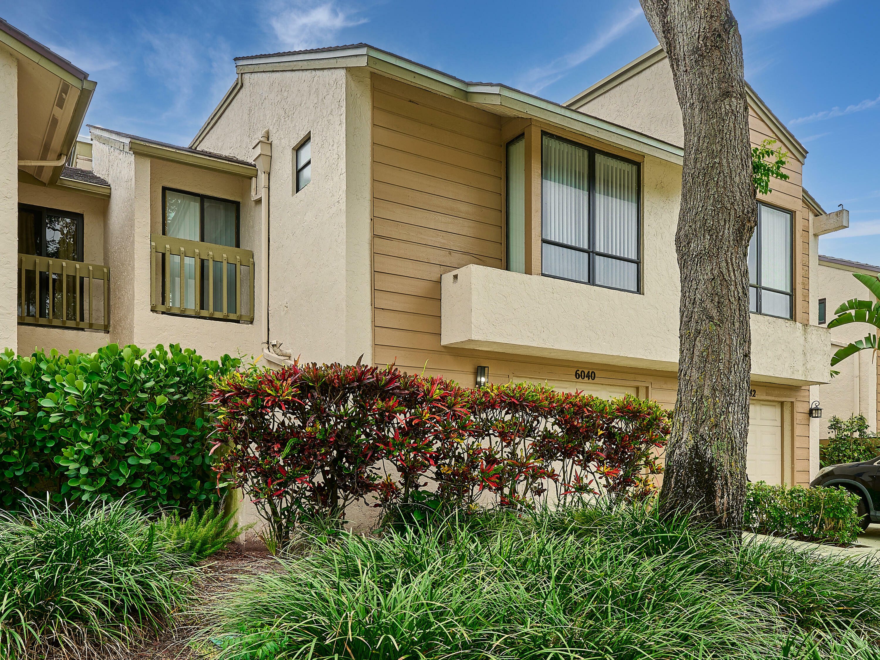 Property Photo: 6040 Glendale Drive FL 33433