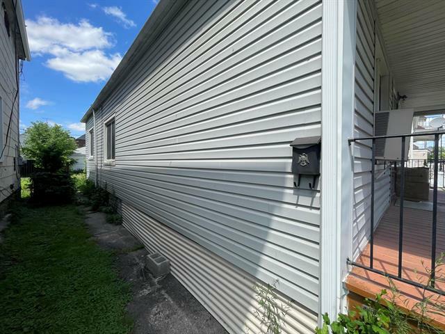 Property Photo: 2971 Roosevelt Street MI 48212