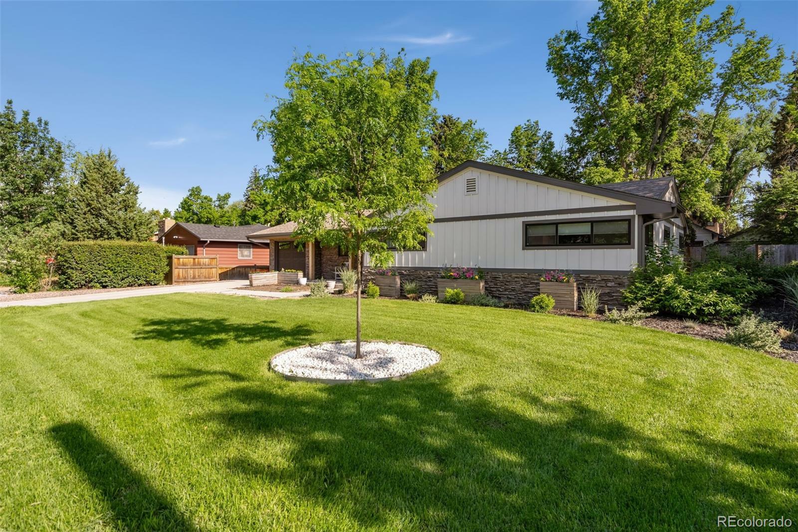Property Photo:  727 Locust Street  CO 80524 