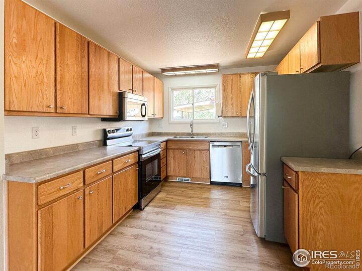Property Photo:  11941 S Clayson Street  CO 80138 