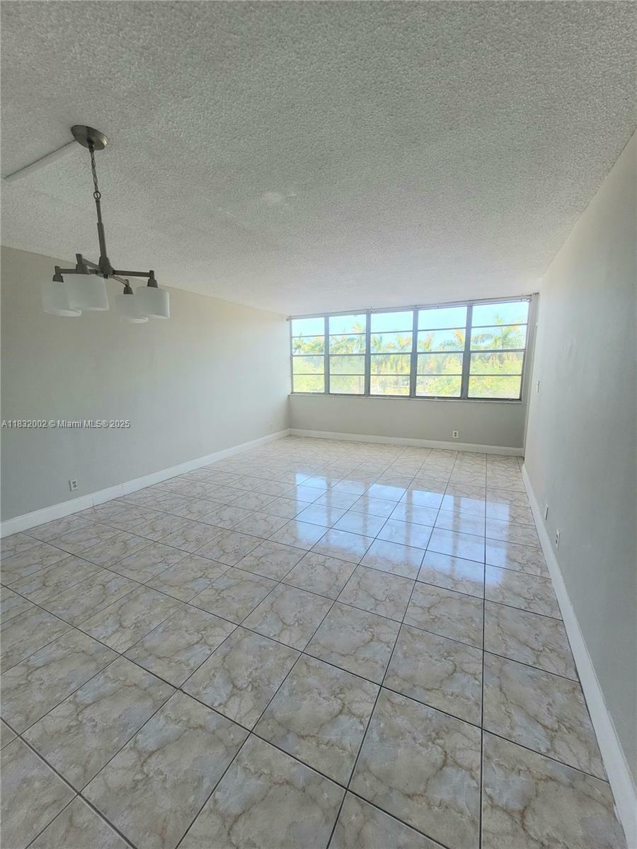 Property Photo: 2025 NE 164th St 319 FL 33162
