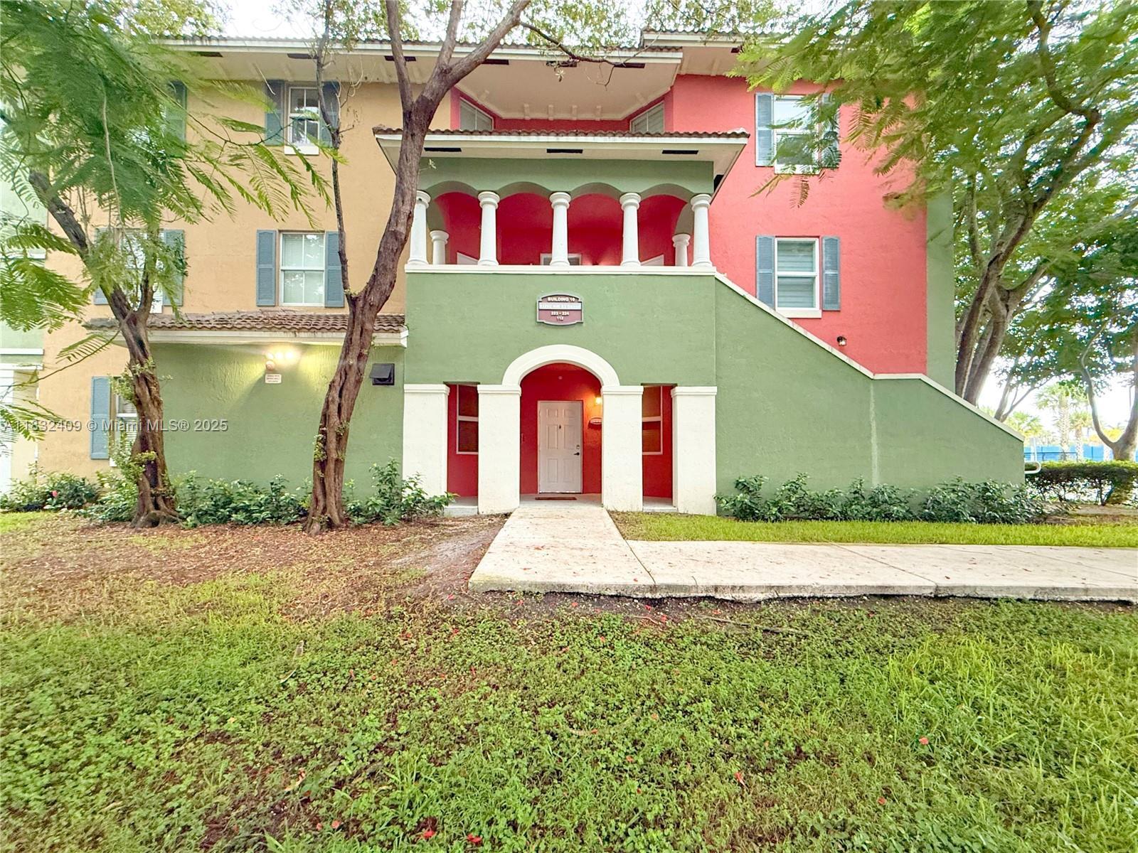 Property Photo: 11202 NW 83rd St 112 FL 33178
