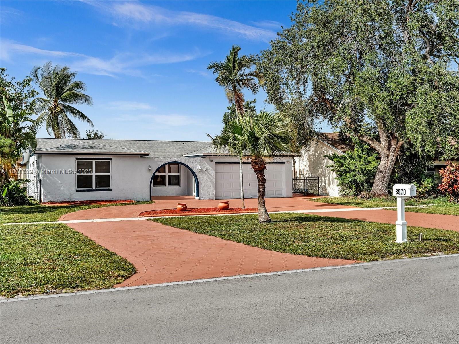 Property Photo: 8970 Johnson St FL 33024