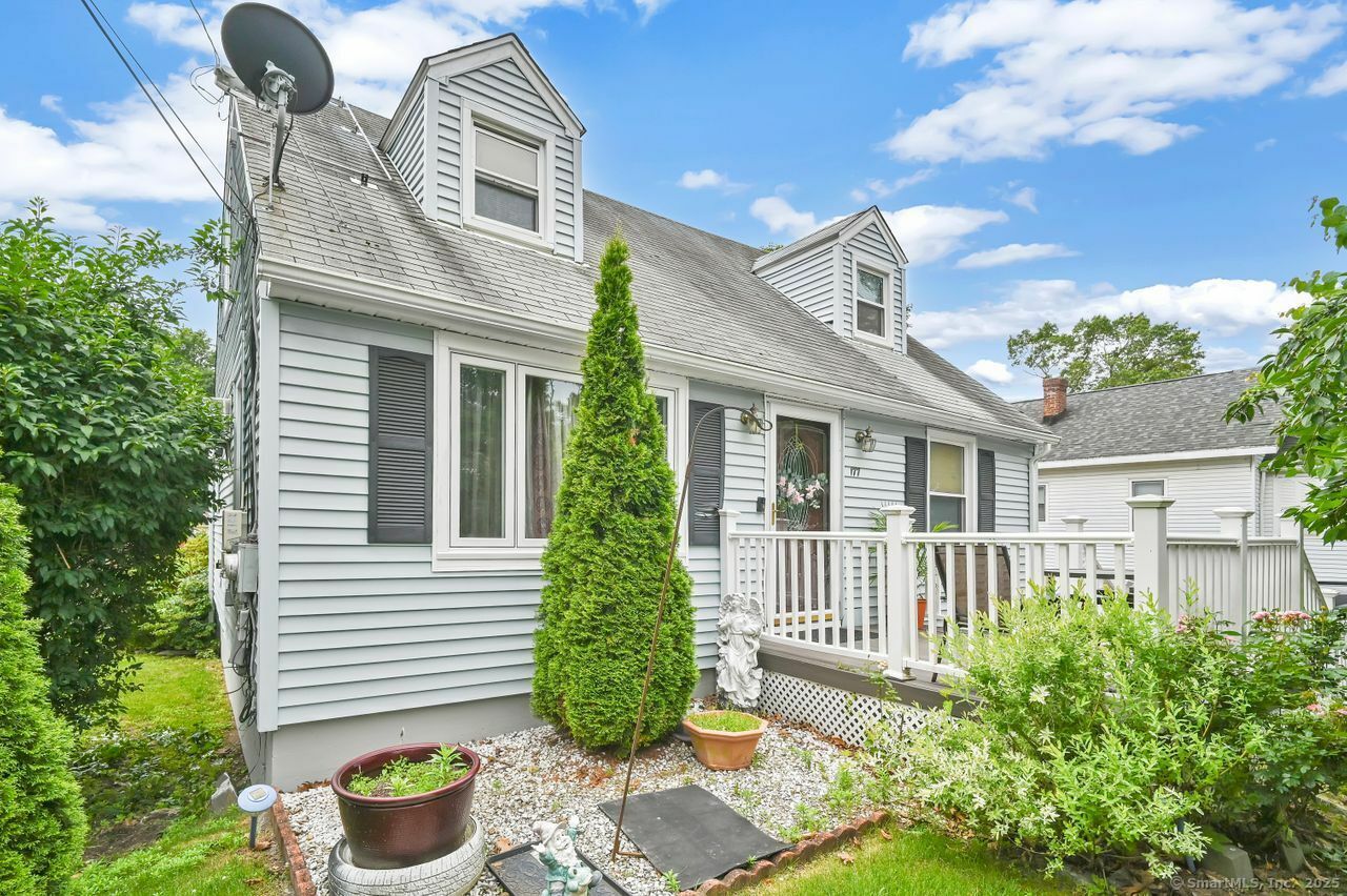Property Photo: 177 Parkview Street CT 06451
