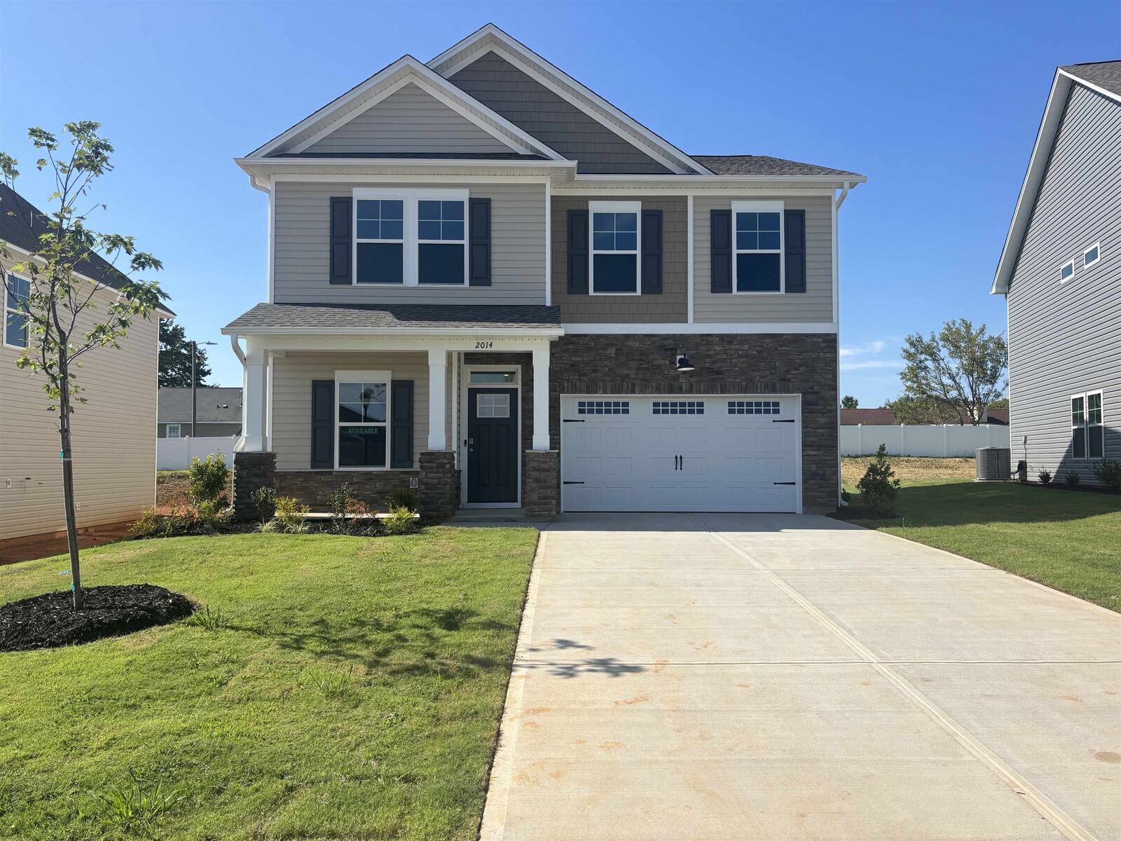 Property Photo:  2014 Halton Oaks Drive  SC 29303 