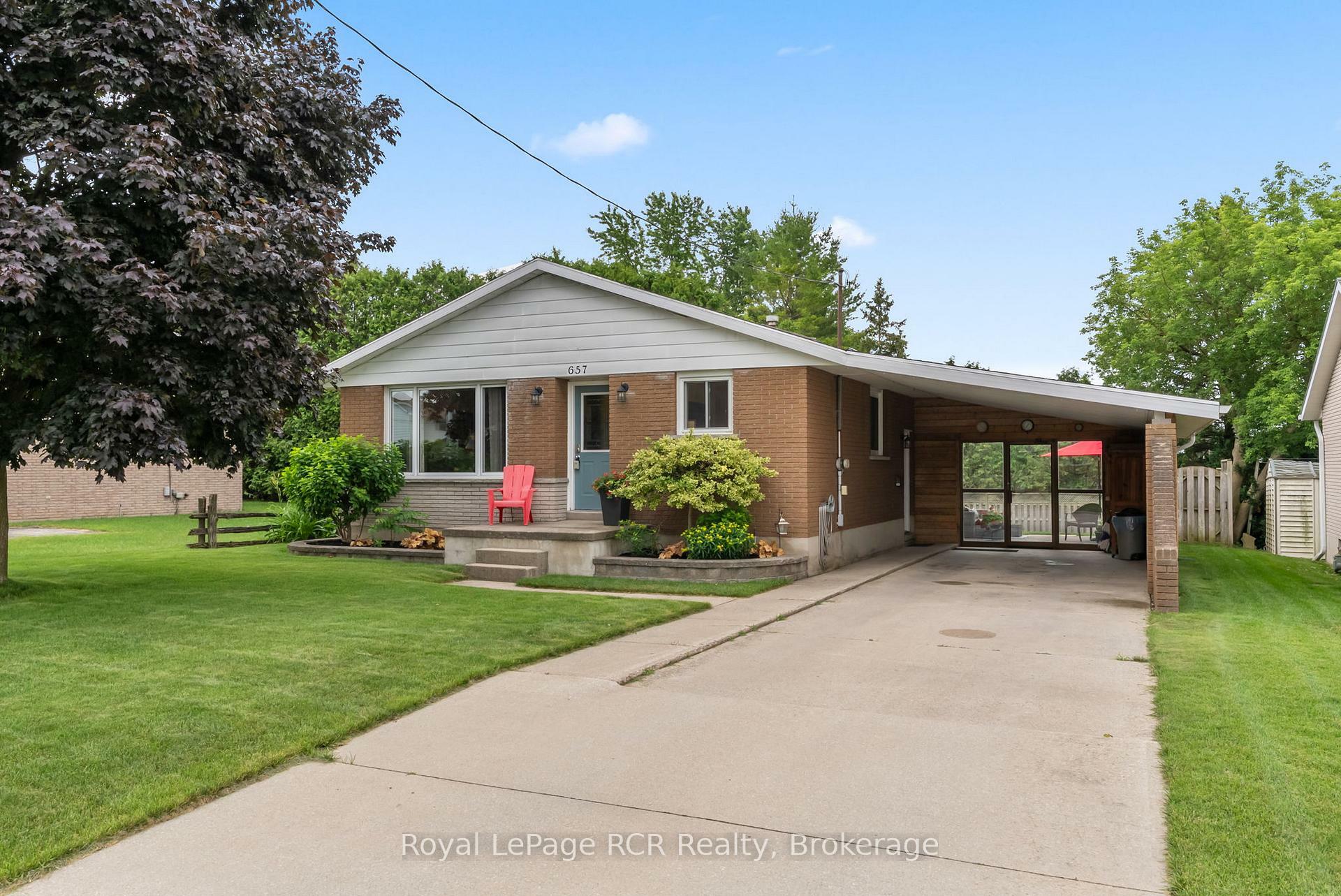 657 14th Street  Hanover ON N4N 3G9 photo