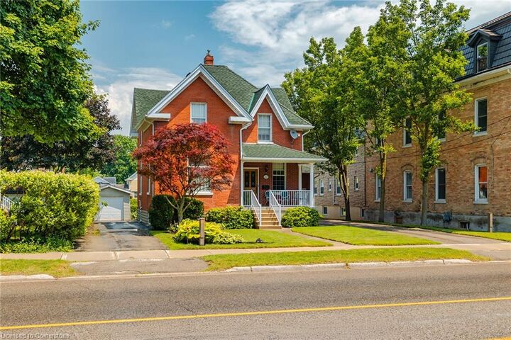 Property Photo: 483 Main Street W ON N4W 1A7