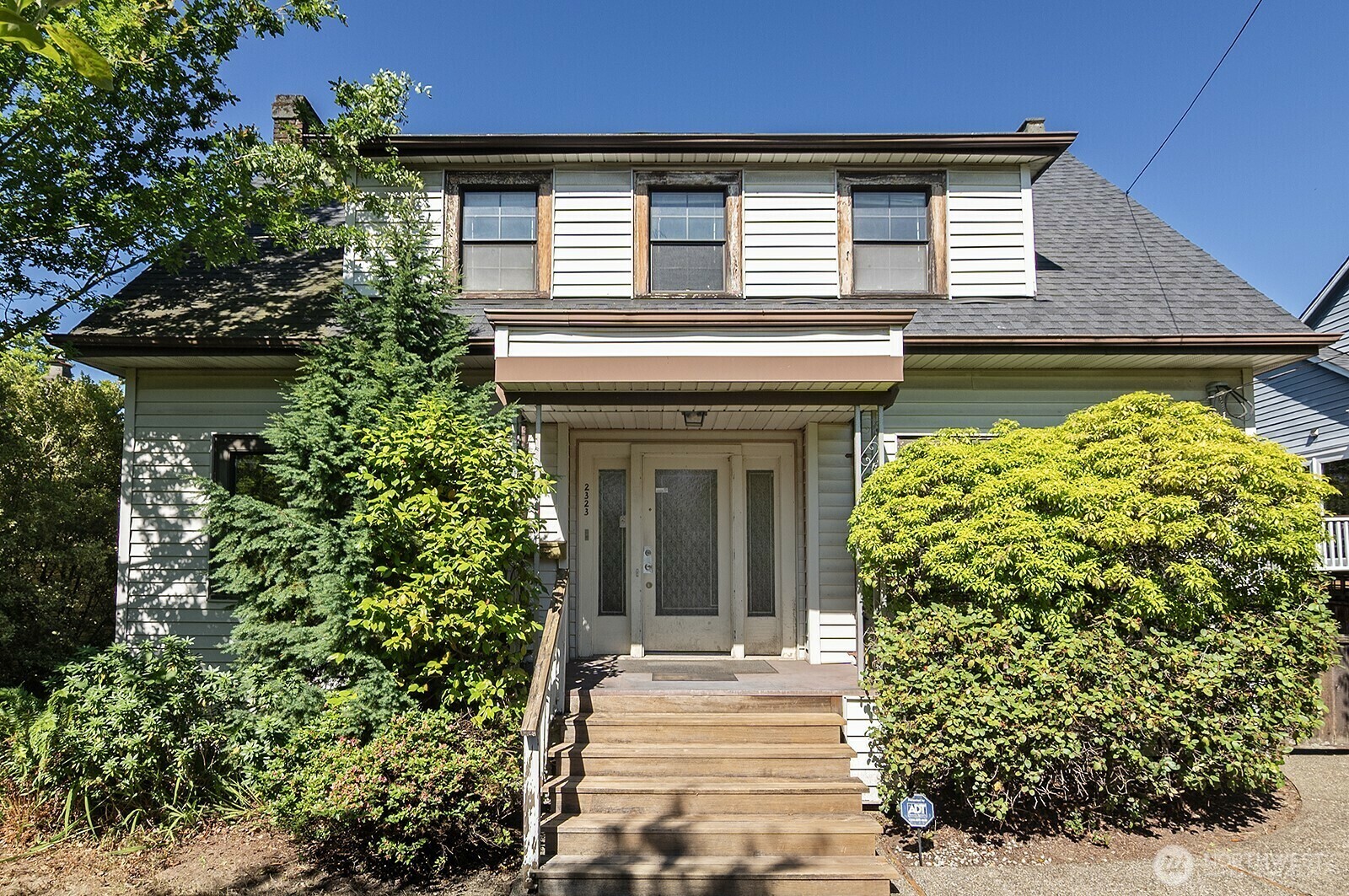 Property Photo:  2323  31st Avenue S  WA 98144 