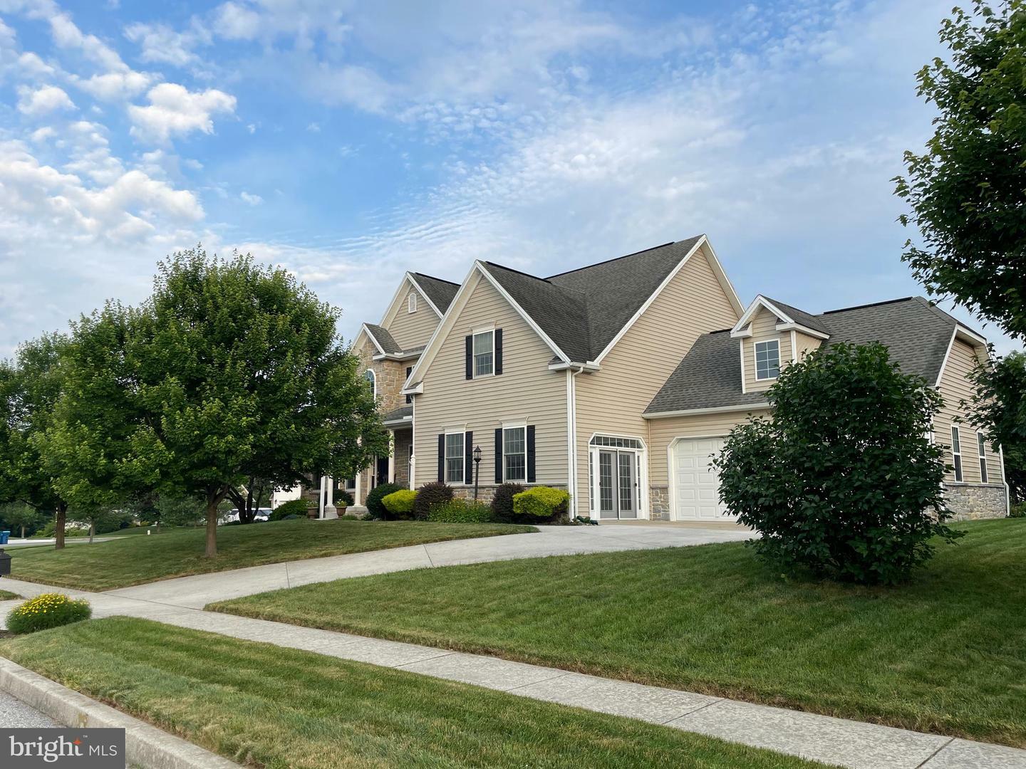 Property Photo:  44 Old Coach Lane  PA 17013 