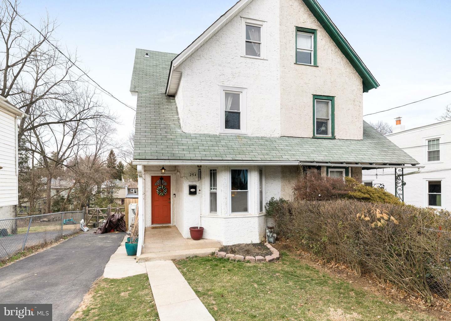 254 N Aberdeen Avenue  Wayne PA 19087 photo
