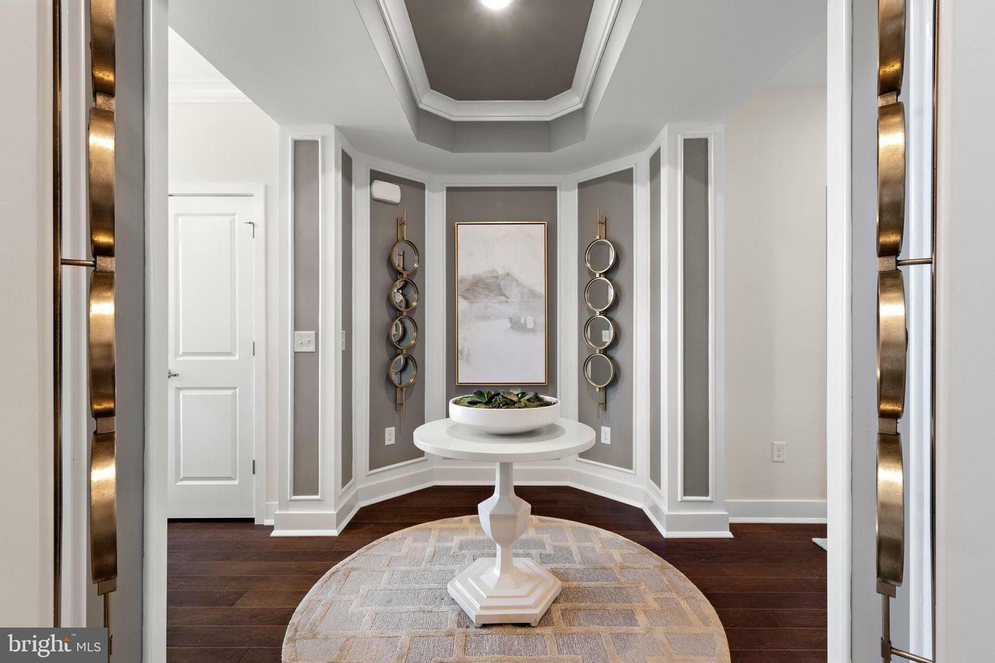 Property Photo:  11 Galerie Court  NJ 08831 