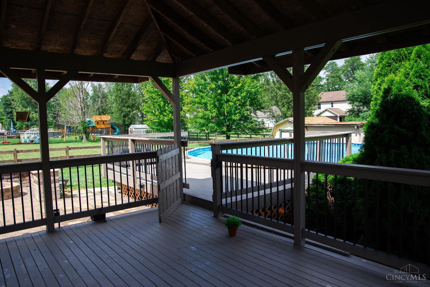 Property Photo:  5427 Cherry Blossom Court  OH 45150 
