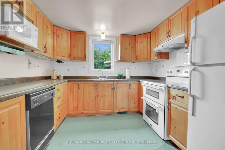 Property Photo: 4240 Carp Road ON K0A 1L0