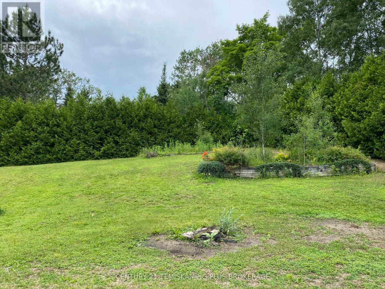 Photo de la propriété: 858013 Short Street ON P0J 1C0