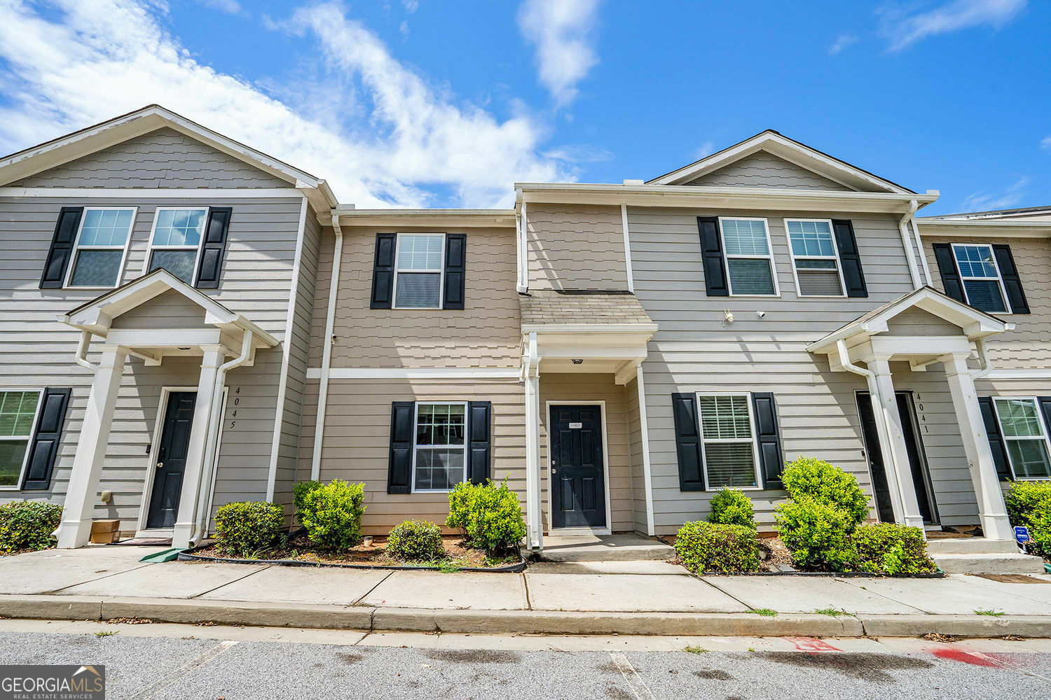 Property Photo: 4043 Avalon Road SW GA 30331