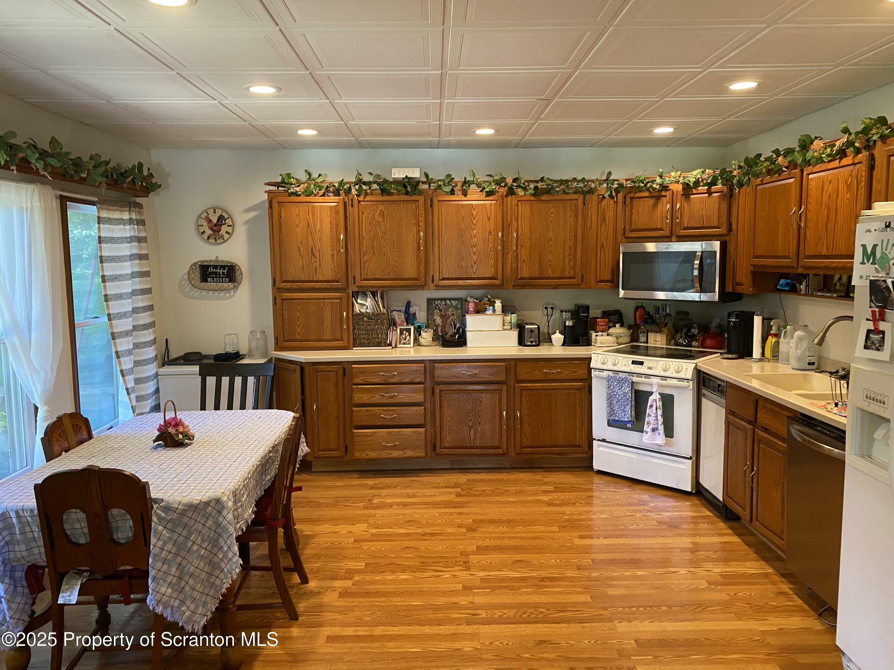 Property Photo: 132 RR 1 PA 18643