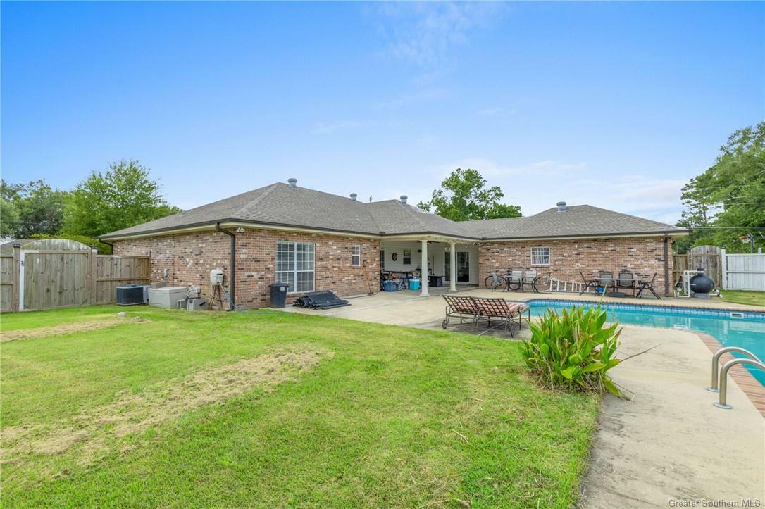 Property Photo:  1250 Corsican Lane  LA 70611 