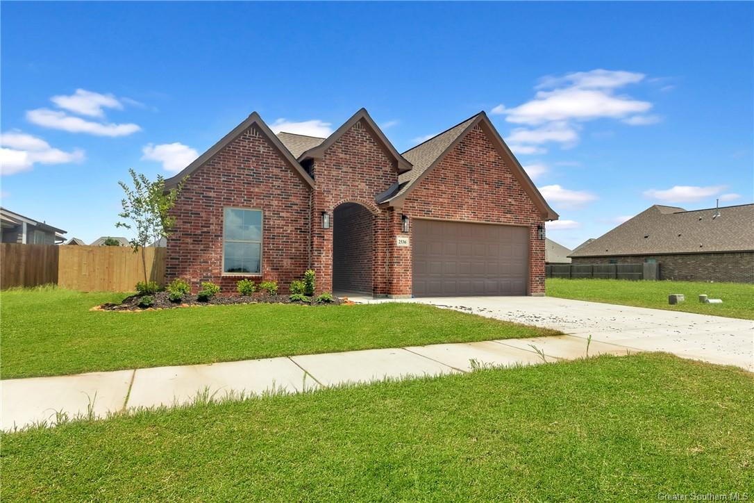 Property Photo: 2536 South View Drive LA 70611
