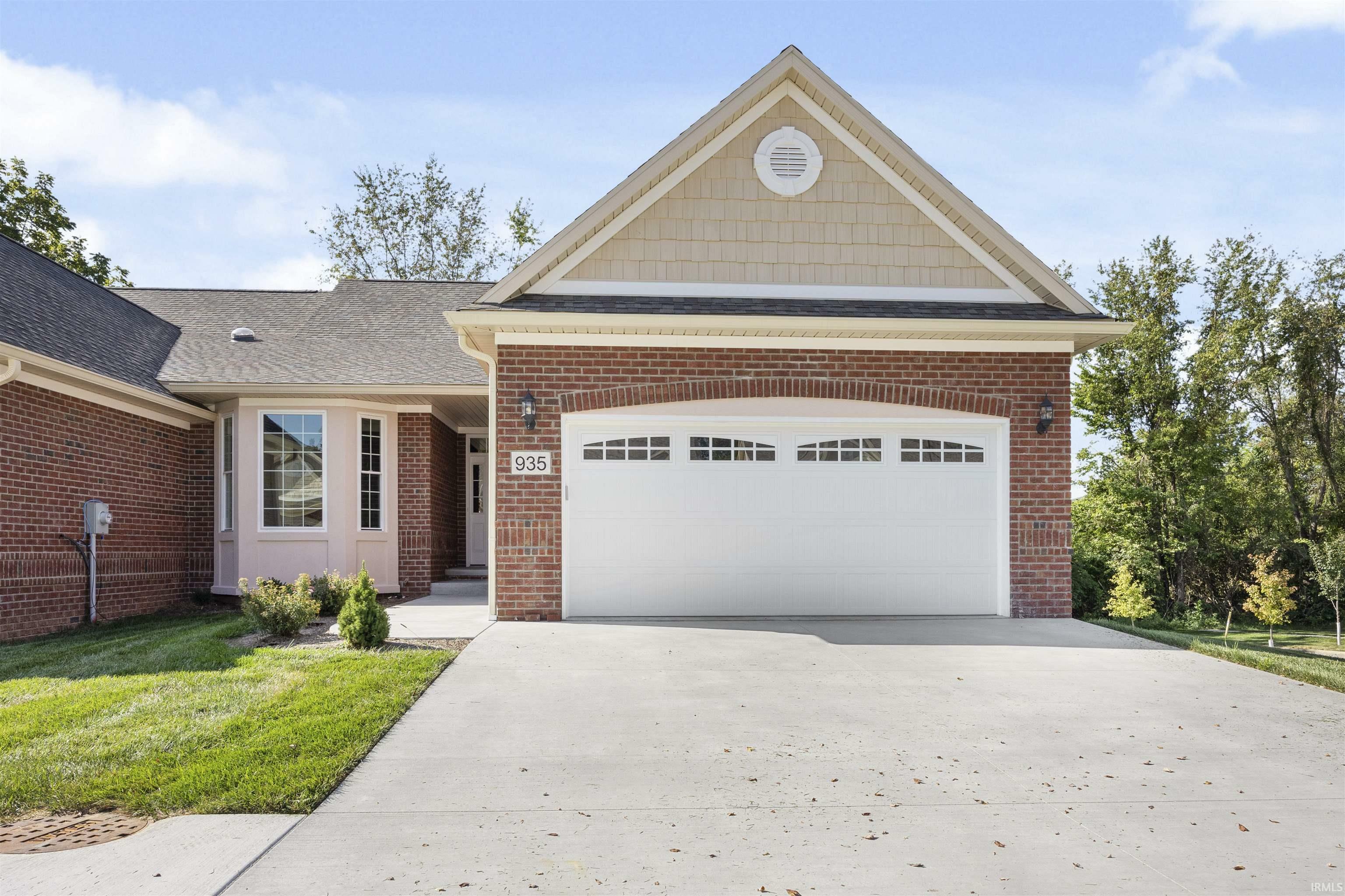 935 W Baywood Drive  Bloomington IN 47403 photo