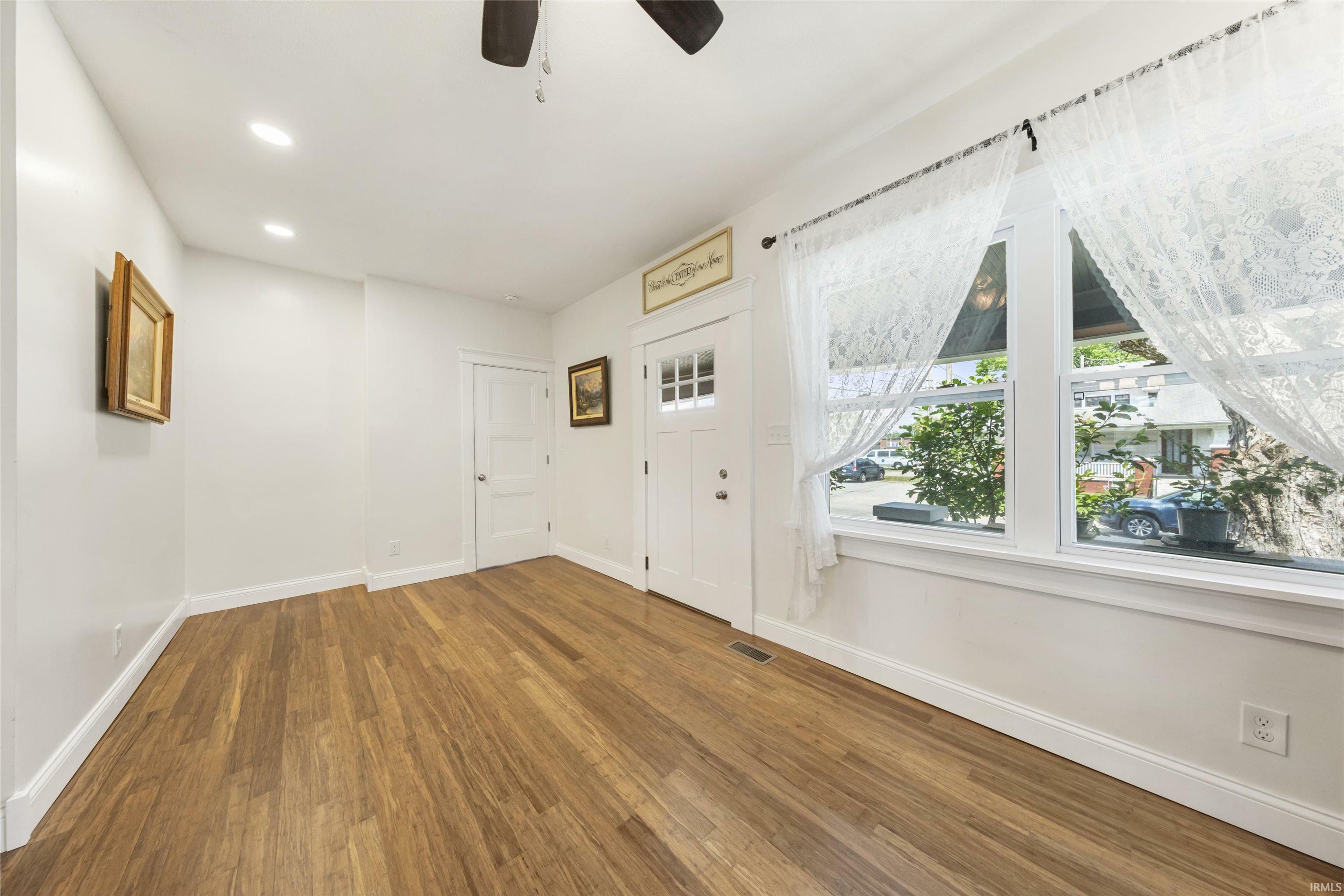 Property Photo:  1011 Marshall Avenue  IN 47714 