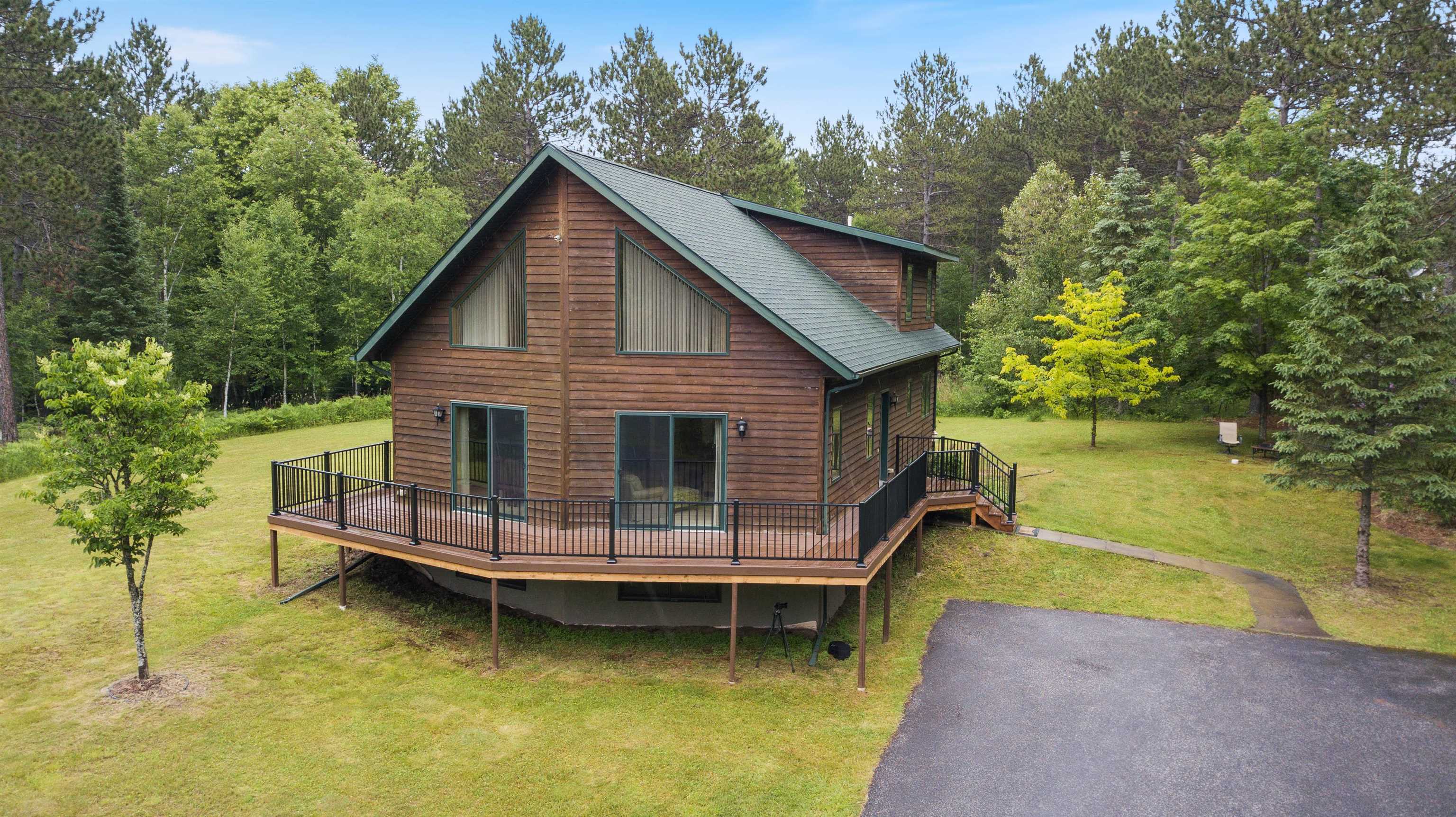 Property Photo: 5150 Lindahl Rd MN 55811