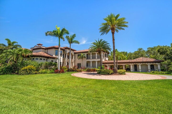 10930 Spring Street  Largo FL 33774 photo