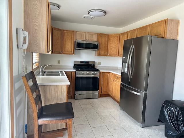 Property Photo: 517 Oak Ridge Dr WI 53114