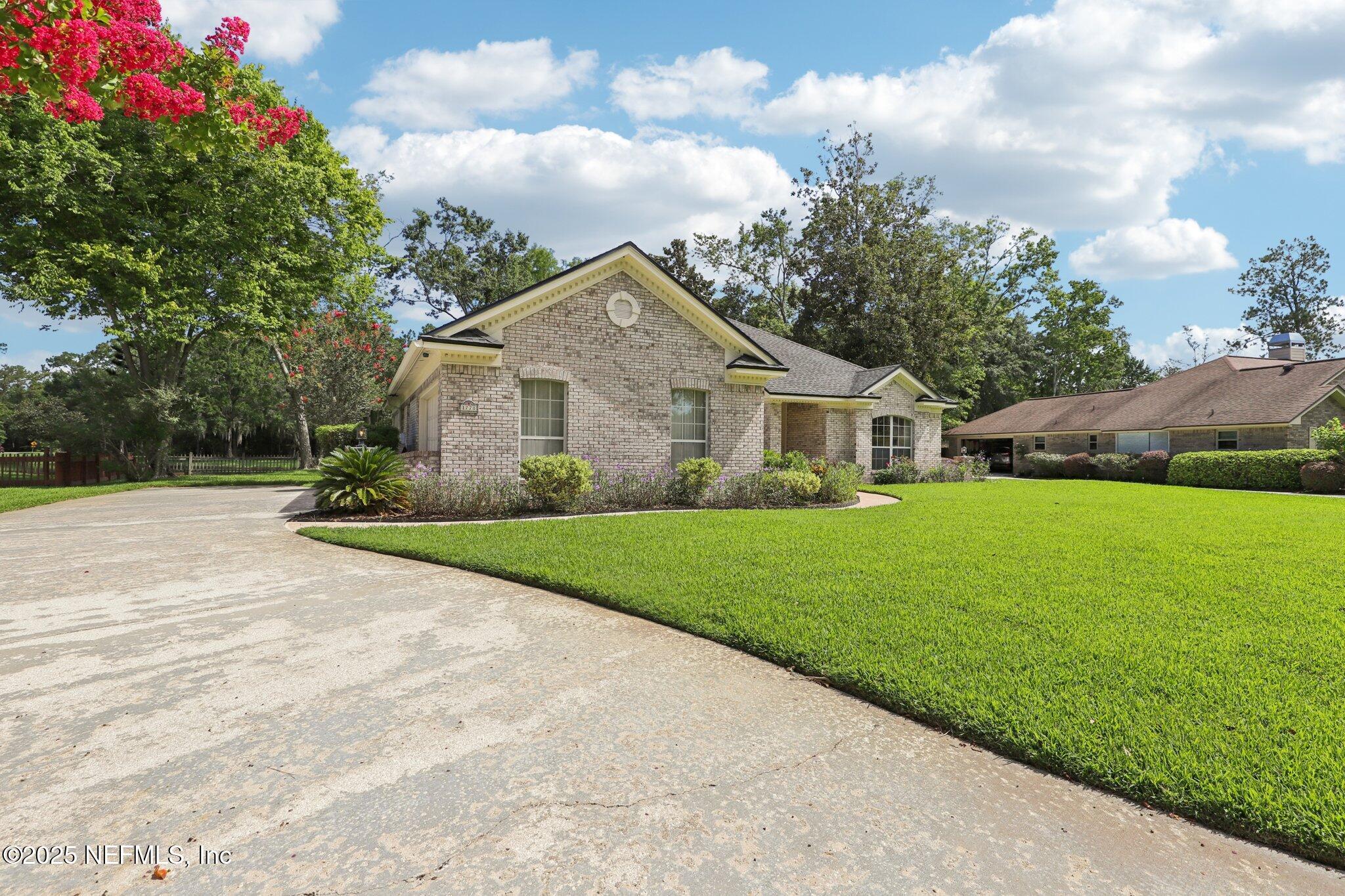 Property Photo: 1778 Long Slough Walk FL 32003