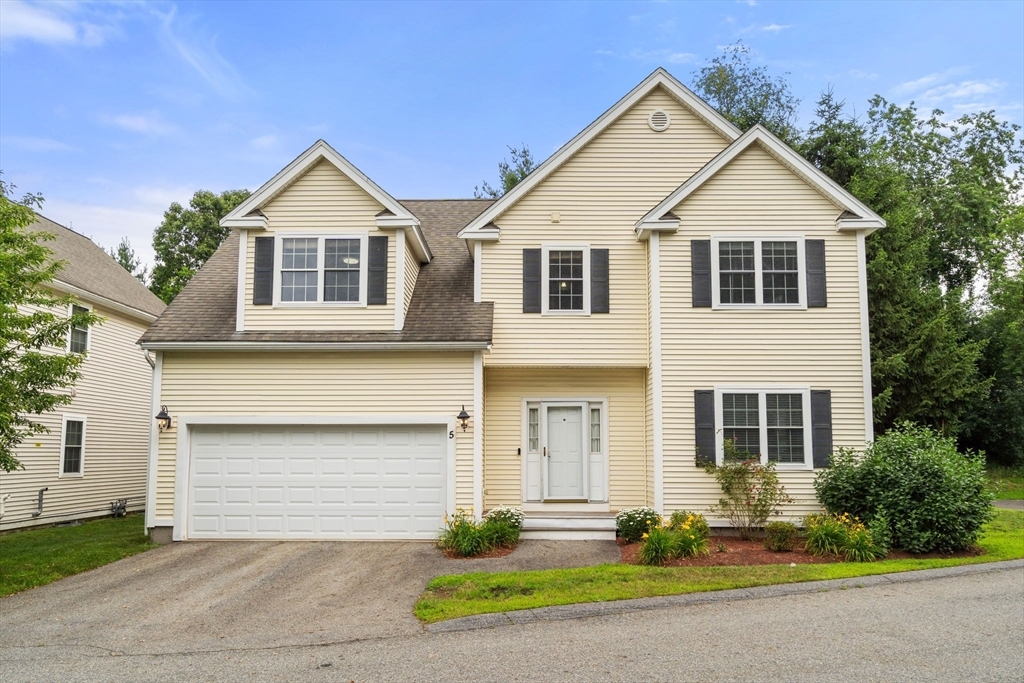Property Photo:  5 Equestrain 5  MA 01824 