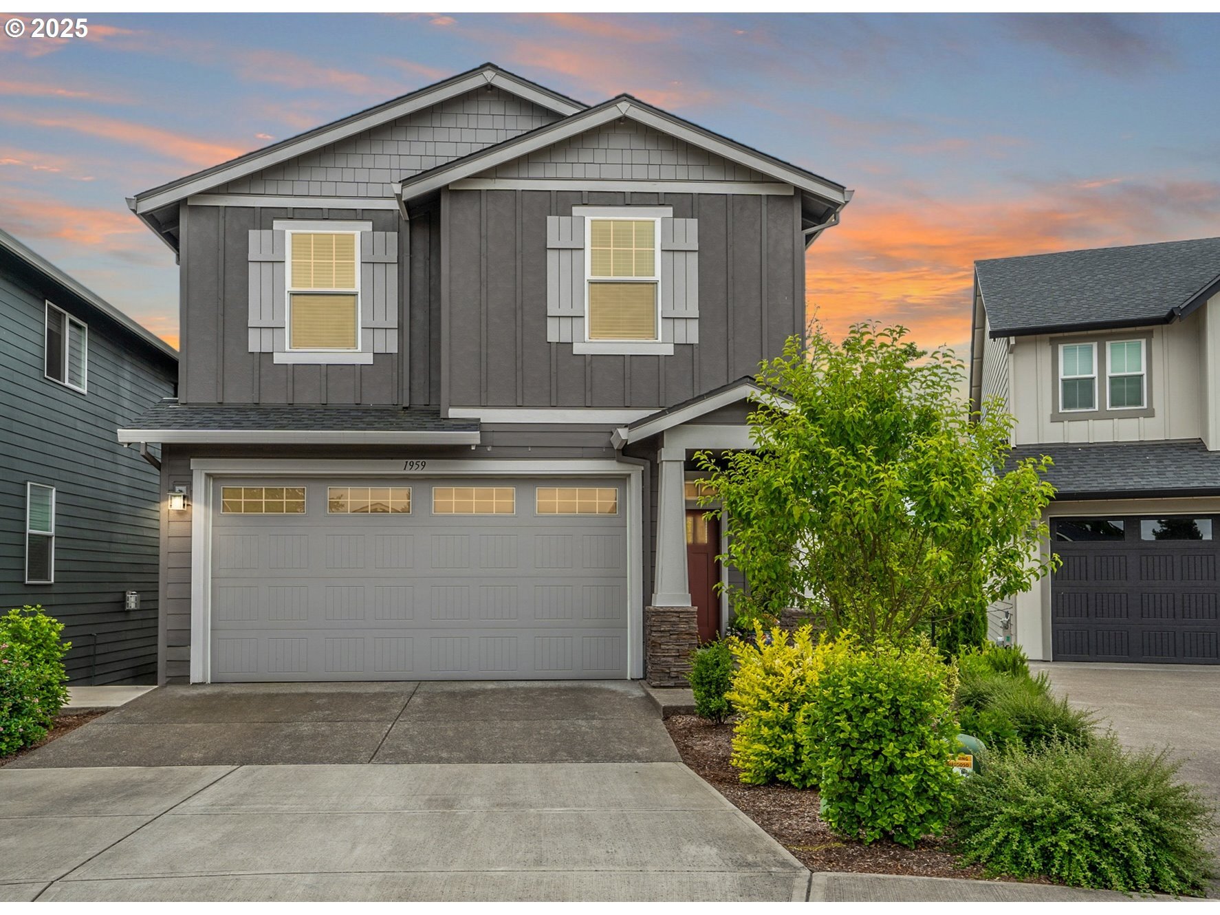 Property Photo: 1959 S Heather Ct OR 97113