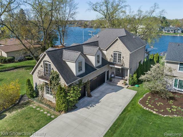 Property Photo: 3190 Edgewood Park Drive MI 48382