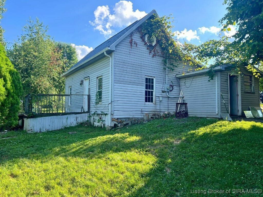 Property Photo: 213 S Cedar Street IN 47140